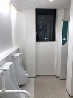 会社のトイレ.jpg