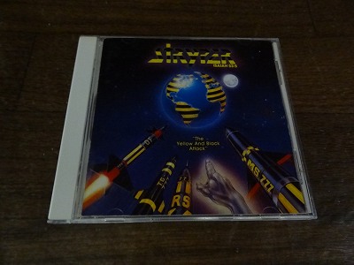 STRYPER『The Yellow And Black Attack』.jpg